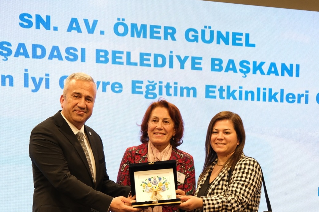 Kuşadası Belediyesi ödüllere doymuyor!