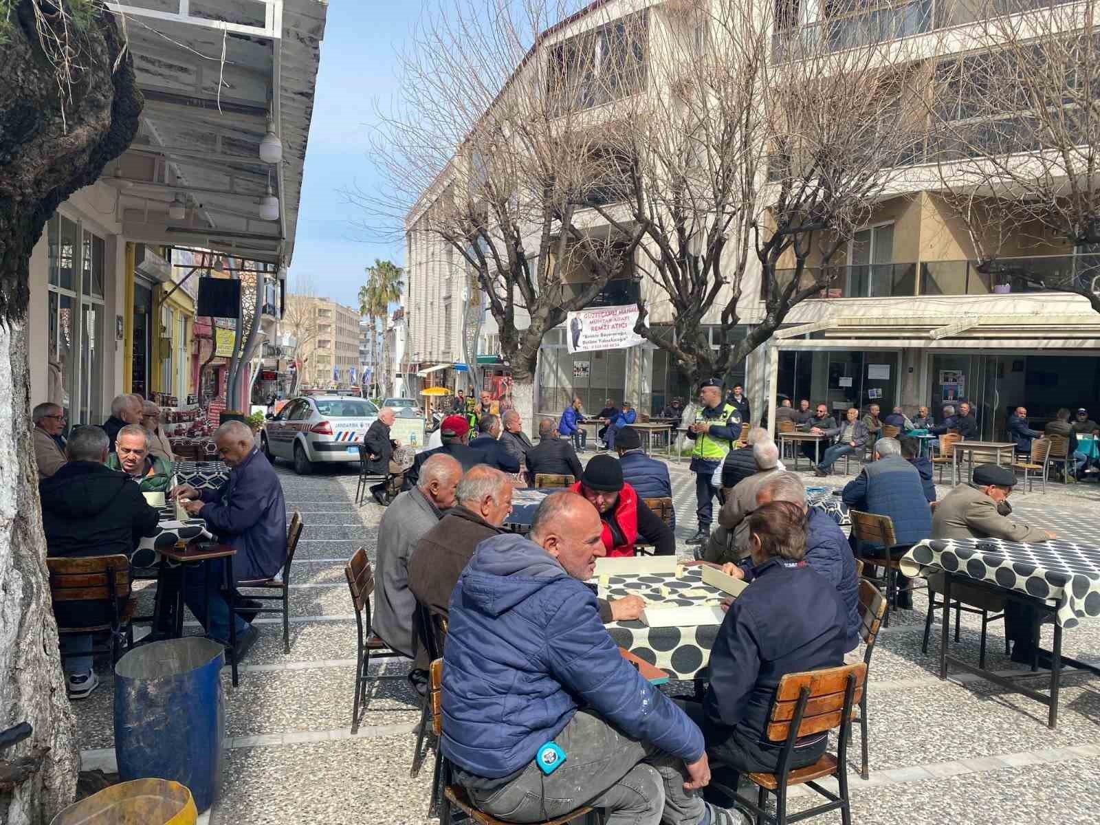 Kuşadalılar trafik kurallarına karşı bilgilendirildi