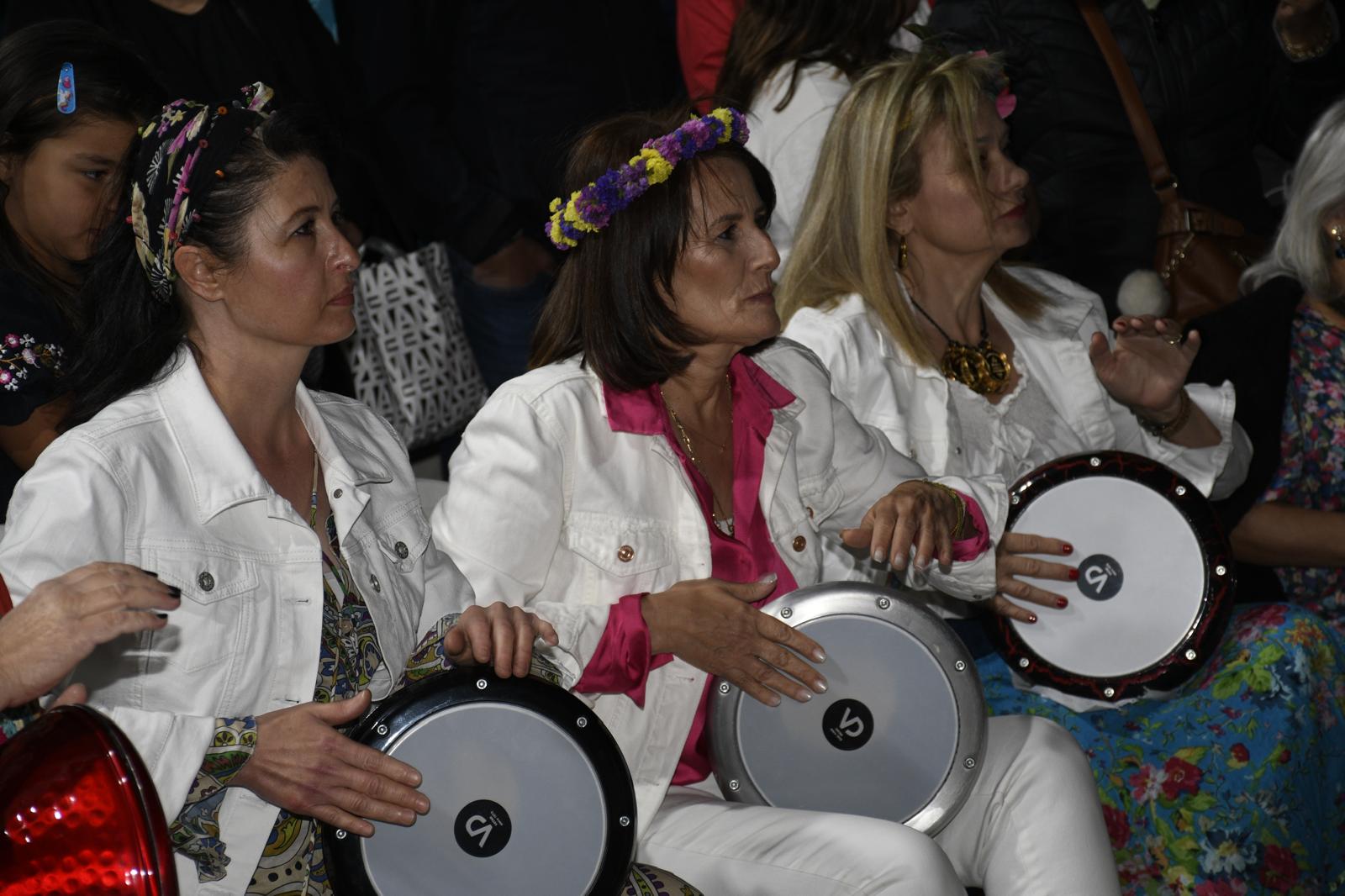 Kuşadası'nda Hıdırellez kutlamaları renkli görüntülere sahne oldu