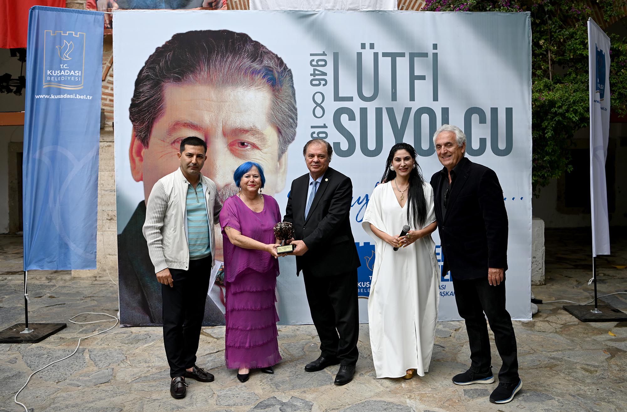 Kuşadası’nın eski belediye başkanı Lütfi Suyolcu Kuşadası’nda anıldı