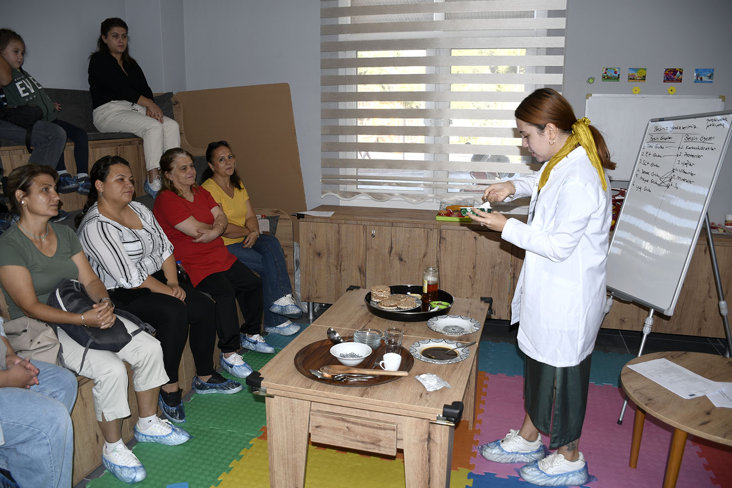 Kuşadası Belediyesi'nden ücretsiz sağlıklı beslenme ve kilo kontrolü danışmanlığı