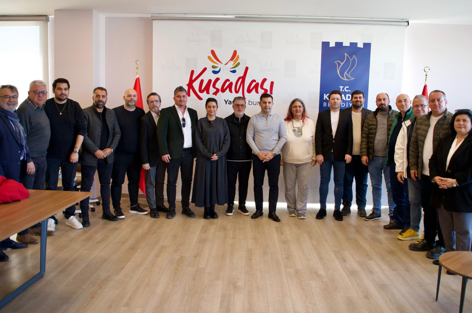 Kuşadasıspor yönetiminden Başkan Ömer Günel’e ziyaret