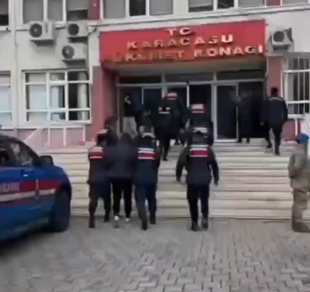 Karacasu’da uyuşturucu operasyonu.. 3 torbacı tutuklandı